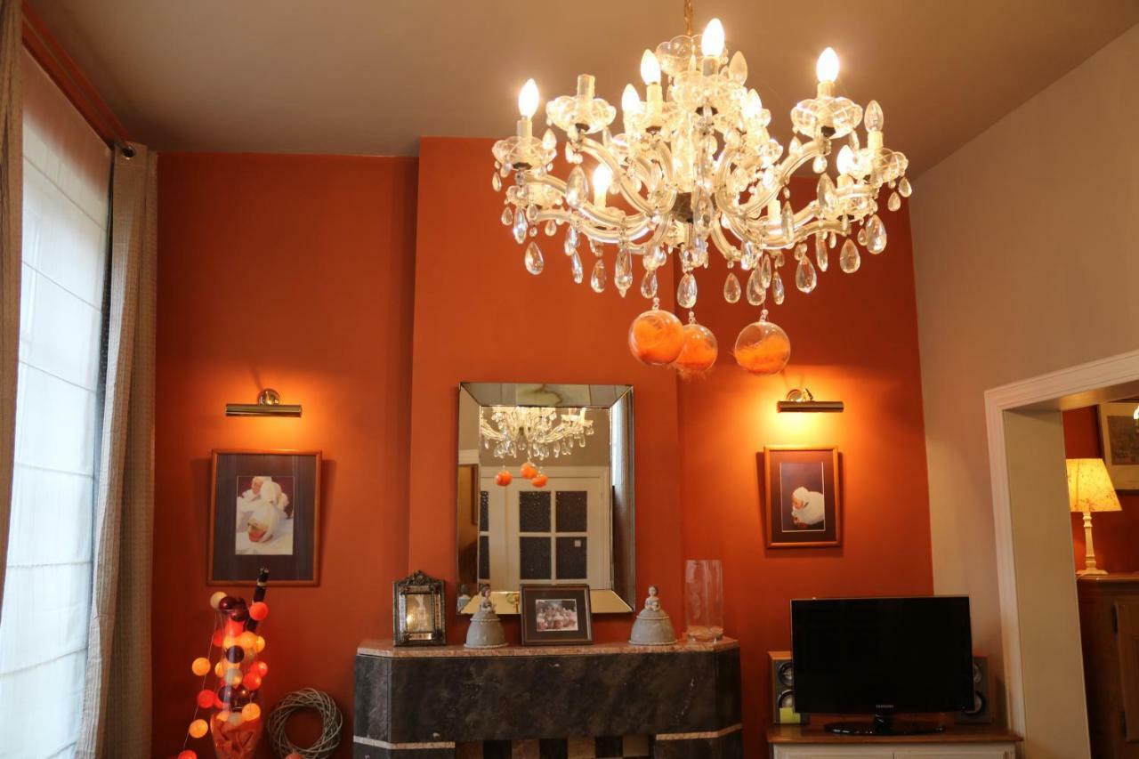 Au Gite De บินช์ ภายนอก รูปภาพ